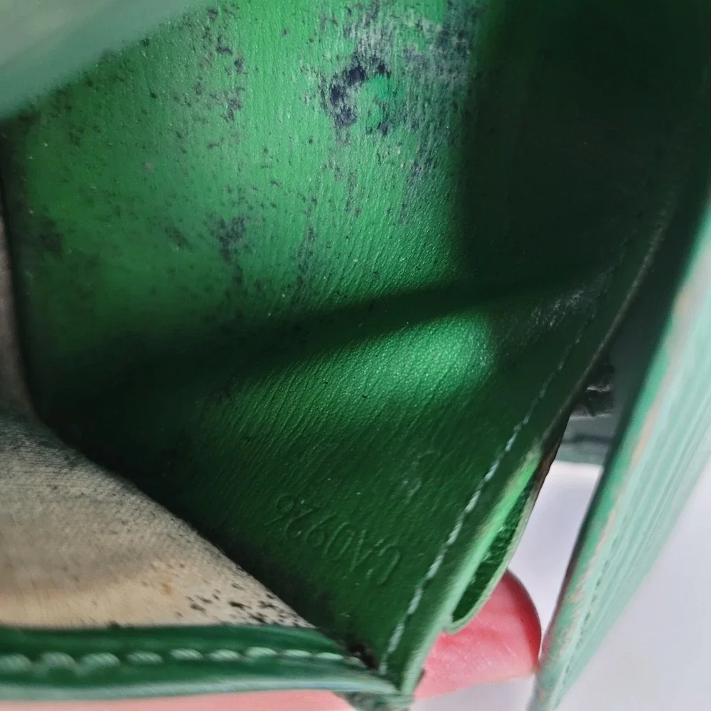 Louis Vuitton Borneo Green Epi Leather Compact Wallet Coin Purse CA0926